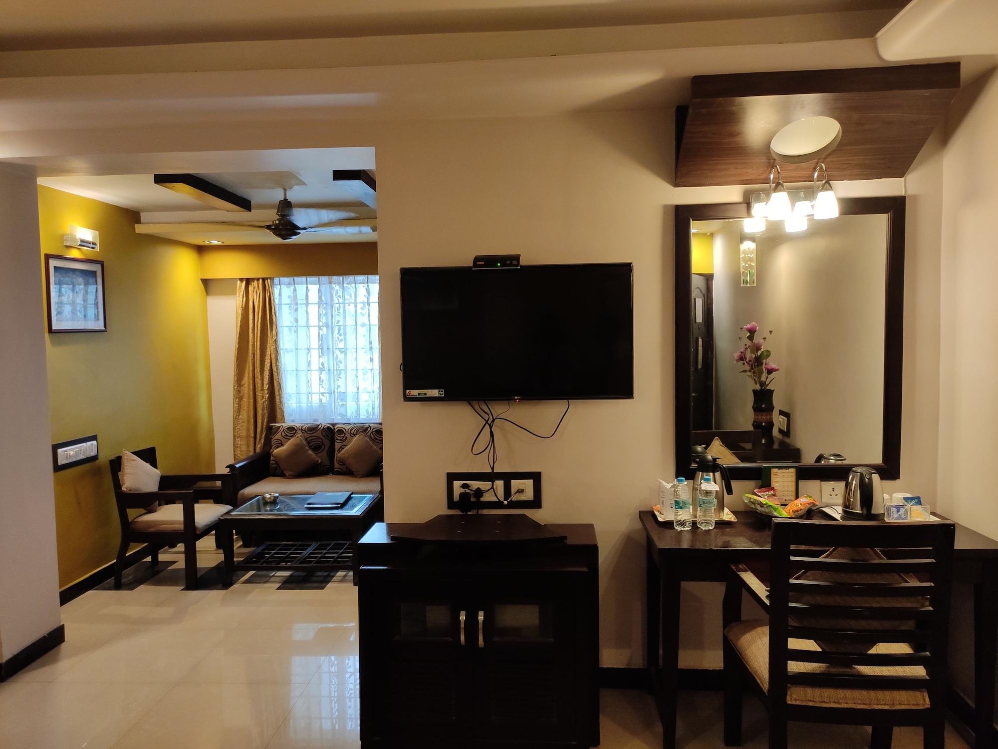 Hotel Pushpak Bhuvanesvar Kültér fotó